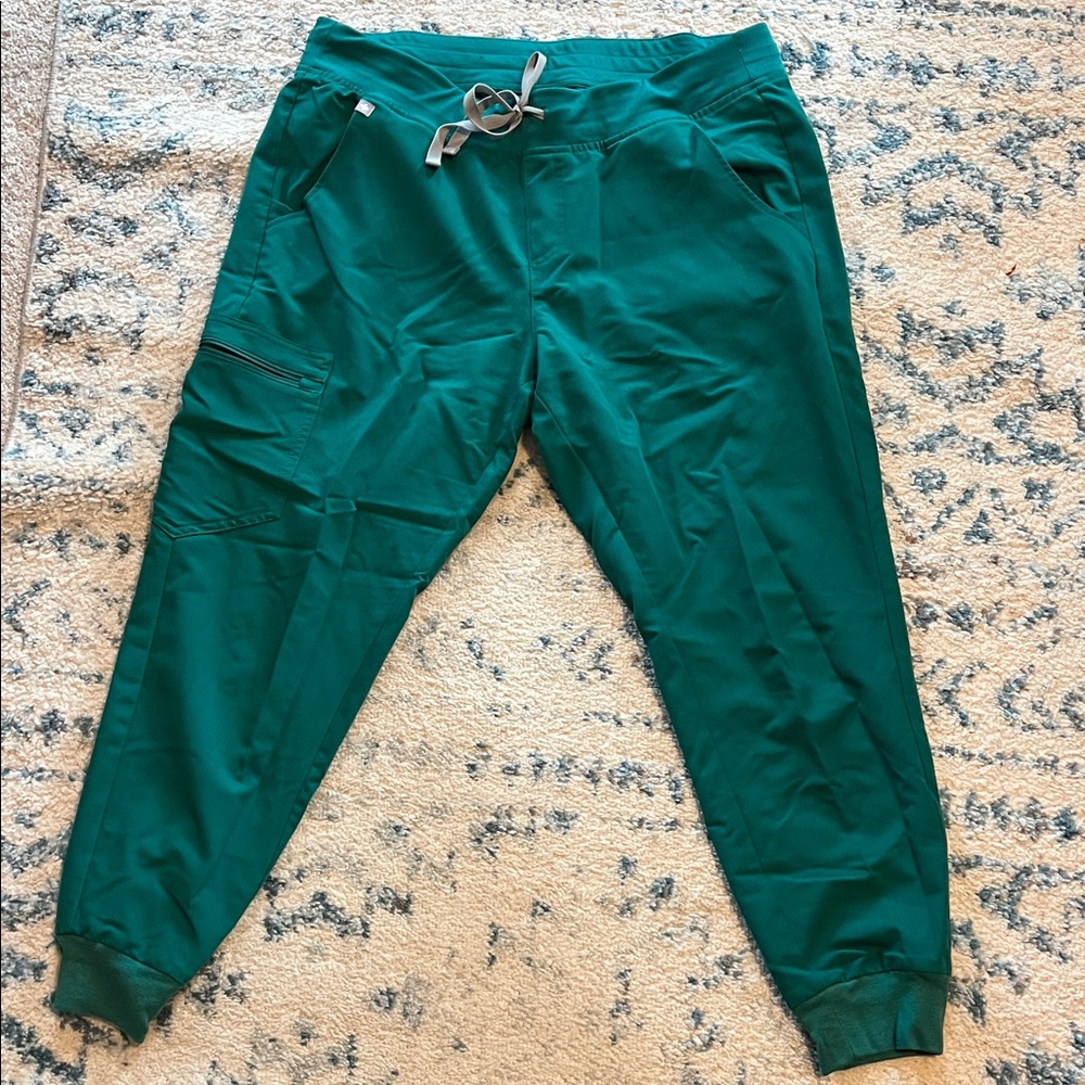 Figs Women’s Hunter Green Zamora Jogger Scrub Pants Size Large Petite